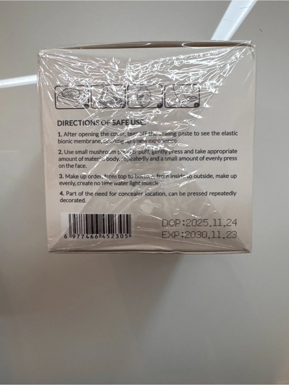 2- NIB Luvie Glow Foundation Cushion 